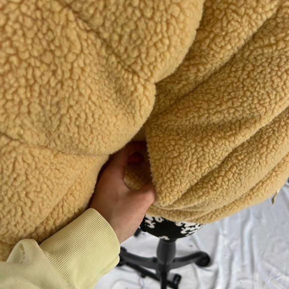 NWT EAVES Izzy Jacket from REVOLVE - Picture 6 of 6